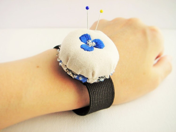 【受注生産】お花刺繍ピンクッション 4枚目の画像