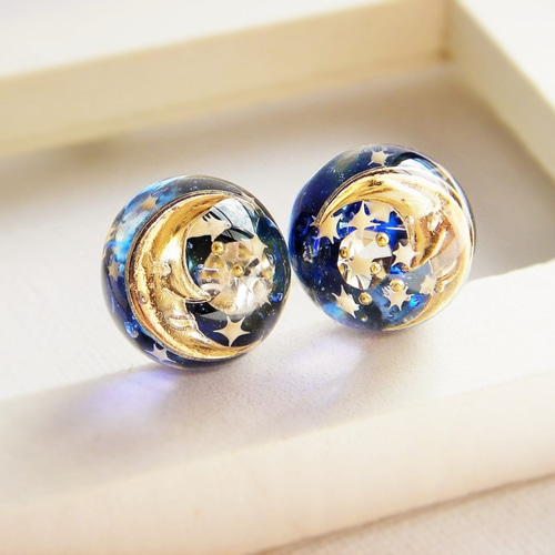 1510 ダークフェアリー　2way ハンドメイド　イヤリング 受注生産】三日月夜空のペアイヤリング イヤリング・ノンホールピアス