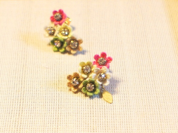 Fliq Bouquet Pierce 1枚目の画像