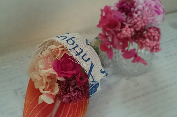 麻のドレスを着た小さな花束☆orange☆+コルクマグネット1ヶセット 2枚目の画像