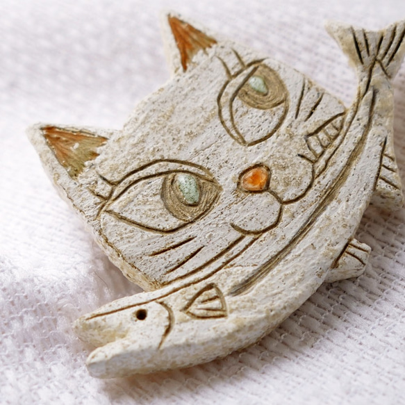 猫 ブローチ 秋刀魚をくわえた猫 No.108 3枚目の画像