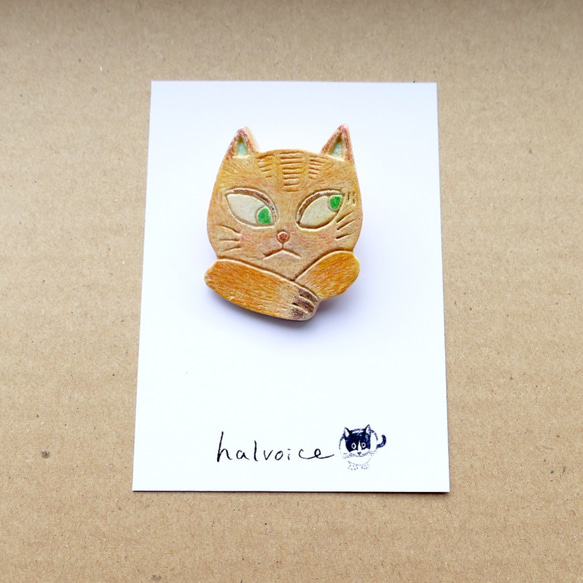 猫 ブローチ 石塑粘土 粘土 手作り ハンドメイド 考える猫 5枚目の画像