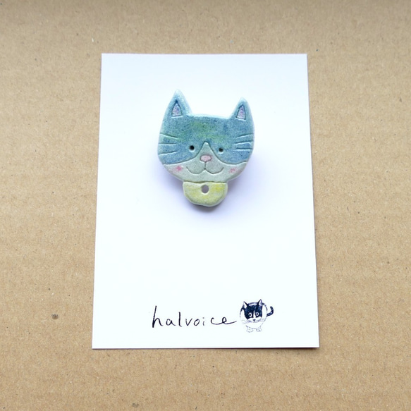 猫 ブローチ 石塑粘土 粘土 手作り ハンドメイド ハチワレ猫 08 5枚目の画像