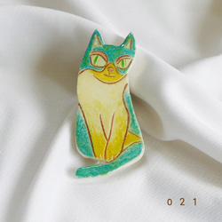 ★ブローチ★    茶猫　レジン ねこねこブローチ 2個セット ハンドメイド レジン ブローチ - メルカリ