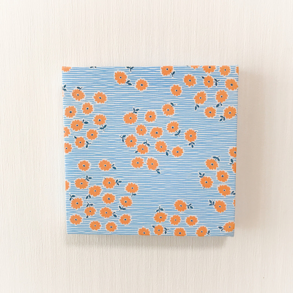 【m】ヴィルタ水面花柄のファブリックパネル*ブルー×オレンジ* 8枚目の画像