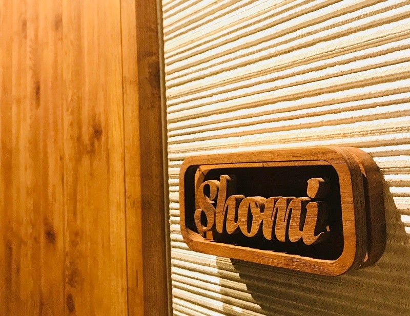 ちいさなフレーム付き木製表札　8ｃｍ×18ｃｍ 22,000円