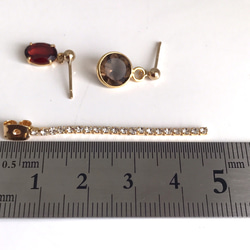 宝石質　スモーキークォーツAAA　ピアス　14kgfポスト　キャッチチェーン付き　ロングチェーン 4枚目の画像