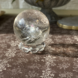 レムリアンシードクォーツ スフィア 4A+++ レインボー入り 約35mm/ 家のお守り 水晶 丸玉 天然石 4枚目の画像