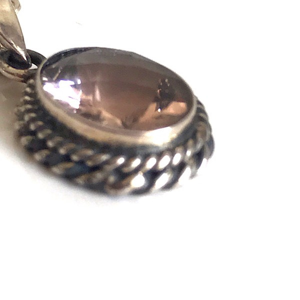 アンティーク風silver925 宝石質モルガナイト　オーバル型　ネックレストップ　 4枚目の画像