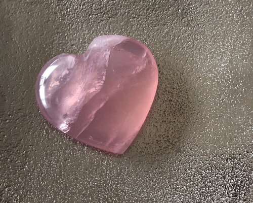マダガスカル ローズクォーツ ハート 4A 5cm お守り 癒し 魅力アップ