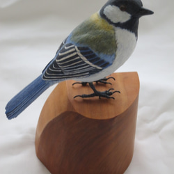 シジュウカラ　木で作った実物大の鳥の置物　木彫り・バードカービング・鳥好きさんへ 6枚目の画像