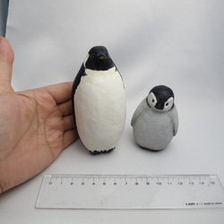 皇帝ペンギンの親子　木で作った置物　木彫り・鳥好きさんへ 6枚目の画像