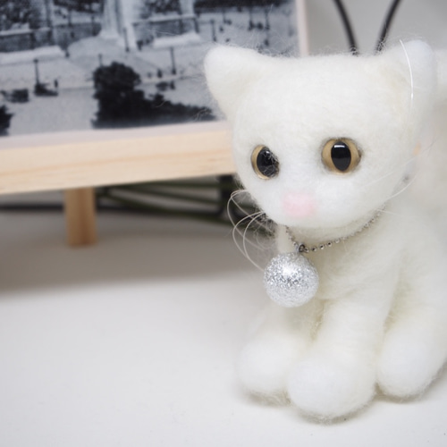 ○大人気につき再販○ ラスト1体 【羊毛フェルト】 小さな猫ちゃん 
