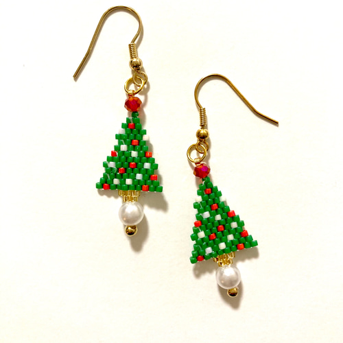 モスアゲート クリスマスツリー カービングピアス モスアゲート クリスマスツリー カービングピアス アクセサリー