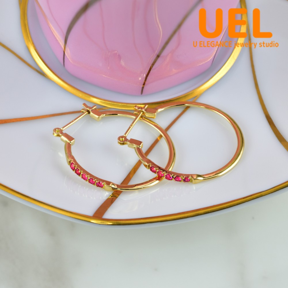 K18 レッドスピネル　フープピアス