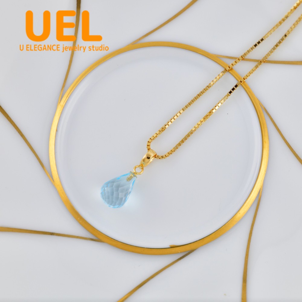 ブルートパーズ　ブリオレット　K18ヒートン＆バチカン