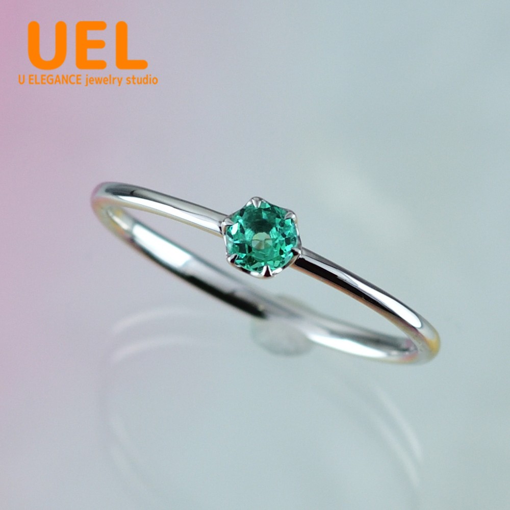 Pt950 エメラルド　シンプル　リング