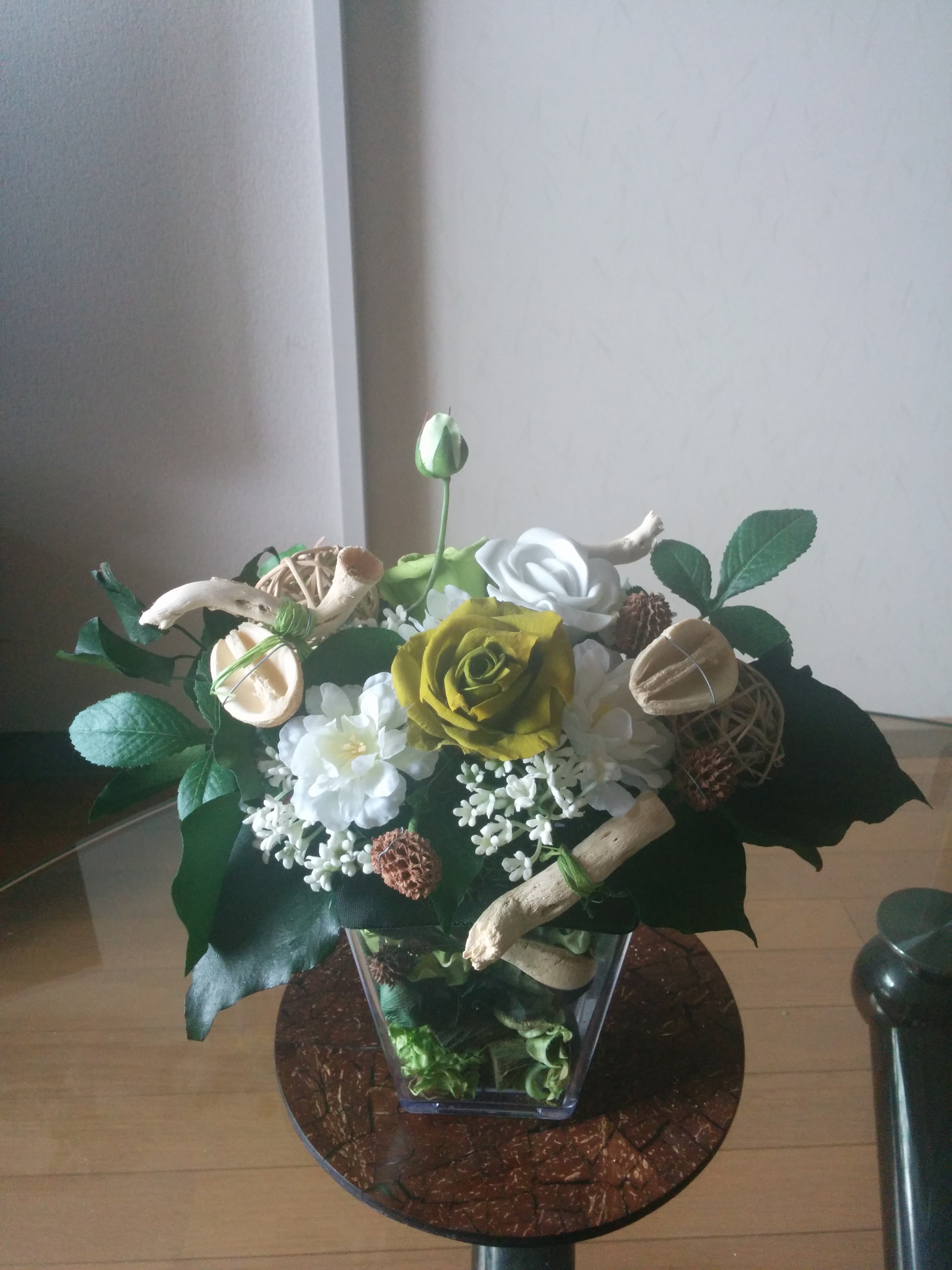 真夏の浜辺にて