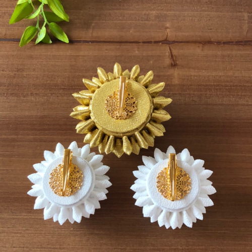 つまみ細工 髪飾り 白無垢 ウエディング 白 金 ゴールド その他ヘア