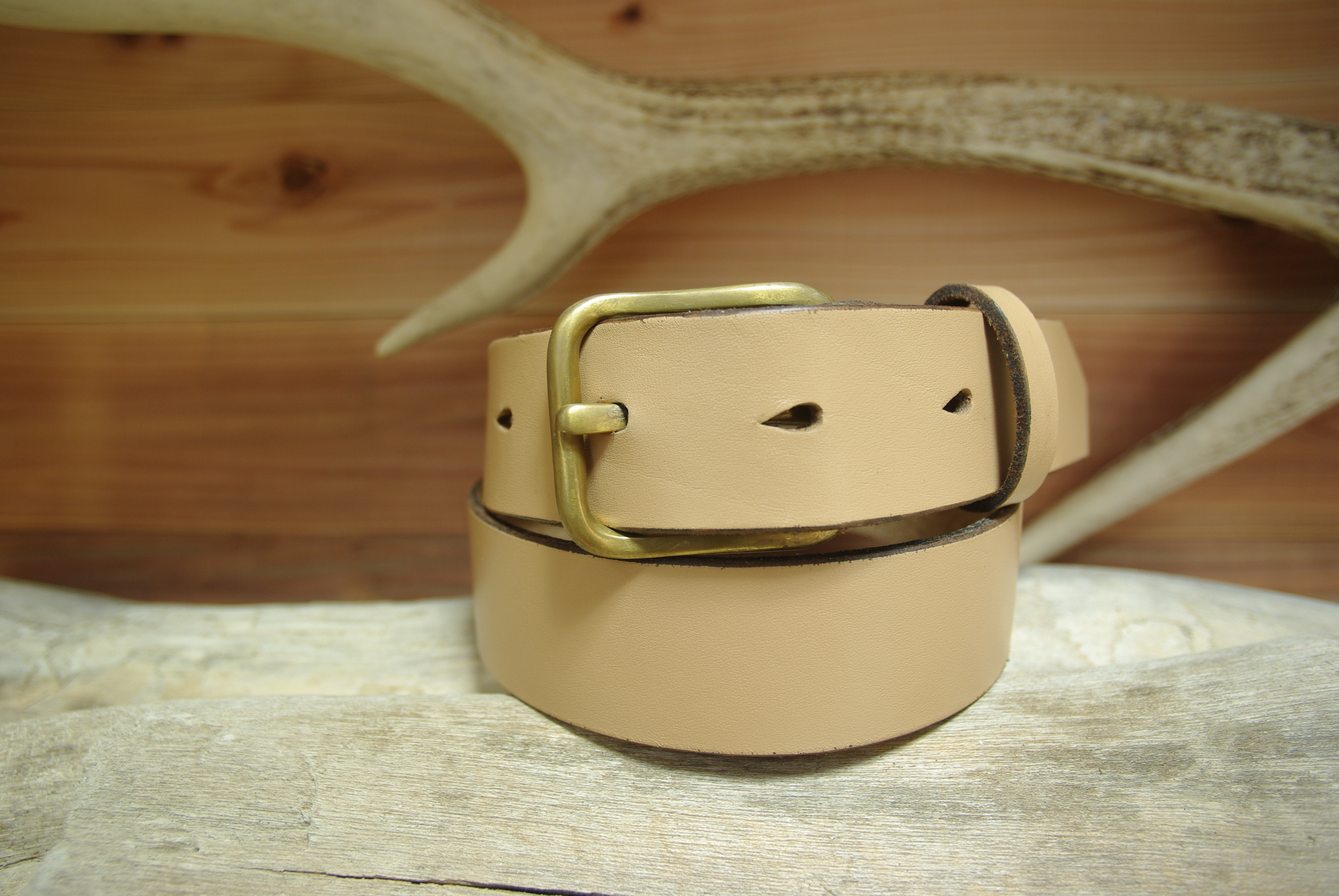 真鍮バックルレザーベルト　４０ｍｍ幅　キャメル