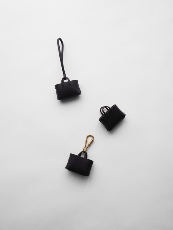ミニバッグキーホルダー チャーム 本革 イタリアンレザー 黒 ブラック  