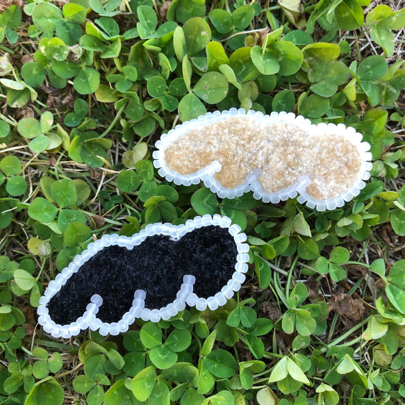 ｗａｖｅ // パンチニードル刺繍のヘアクリップ 1枚目の画像