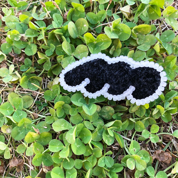 ｗａｖｅ // パンチニードル刺繍のヘアクリップ 2枚目の画像