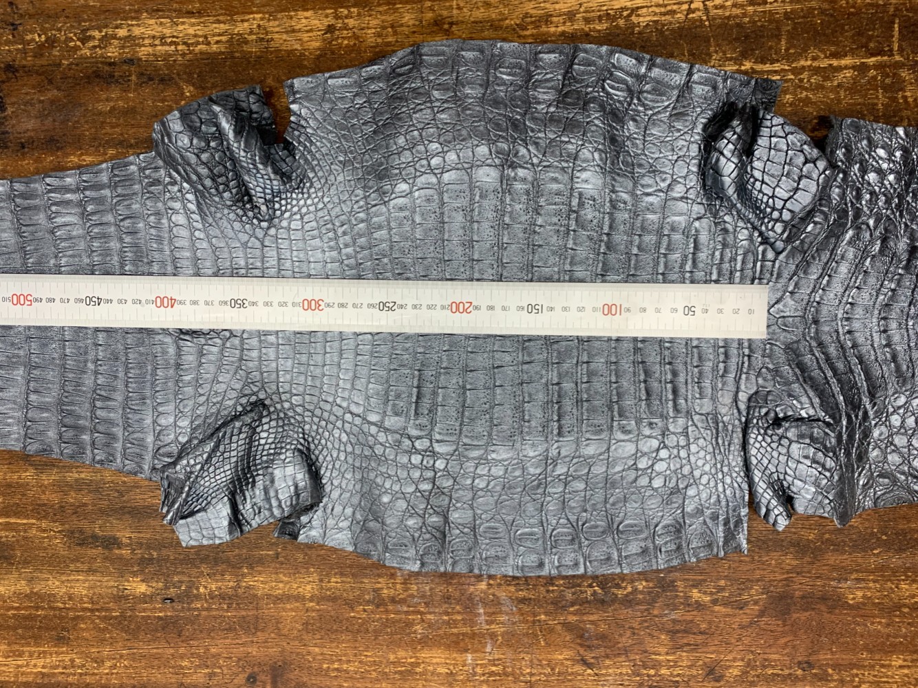 ワニ革　マット　ブルーシルバー