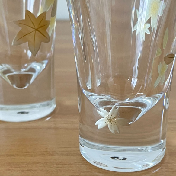 「春秋」蒔絵ポリカーボネート製ショットグラス　日本酒グラス　ペア 4枚目の画像