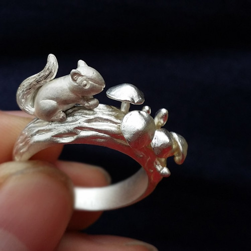 リスオリジナル手彫り925スターリングシルバー人差し指かわいい動物