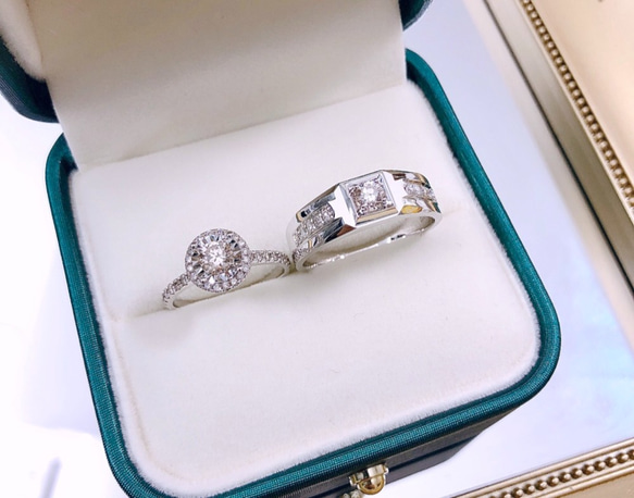 重い設計の大きいカラットのダイヤモンドリング18kゴールドの結婚指輪2本価格ダイヤモンドの輝きを際立たせ、クラシック 5枚目の画像