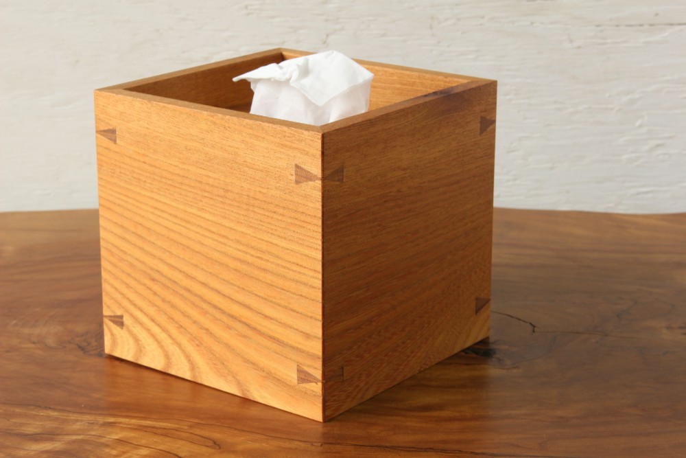 ハーフサイズティッシュケース(欅)