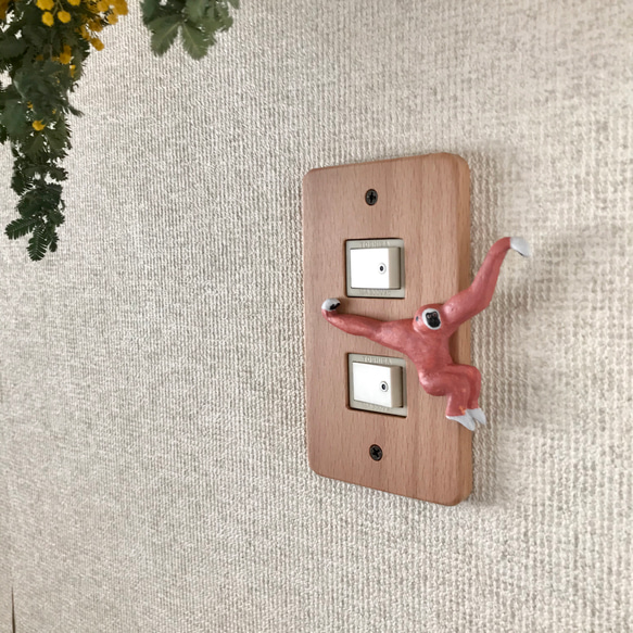 渡るシロテちゃんのスイッチカバー（ピンク色） 4枚目の画像