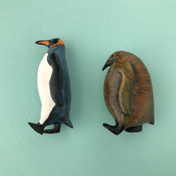 キングペンギンの雛のブローチ 5枚目の画像