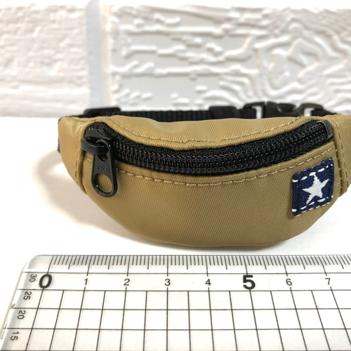 はるちゃん★☆　Dカン付きボディバッグ　ハンドメイド 受注制作 】ミニサイズ ボディバッグ【 ベージュ 】《 小さな