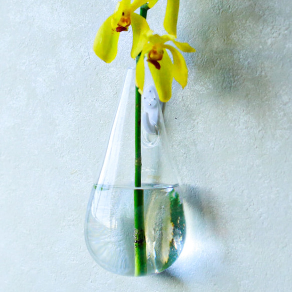 倒れない花瓶☆再再販【癒しのガラス雑貨】フック付き 壁掛け花瓶　しずく 5枚目の画像