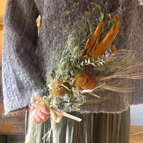 ミモザとネイティブの吊り下げスワッグ ネイティブドライフラワーの