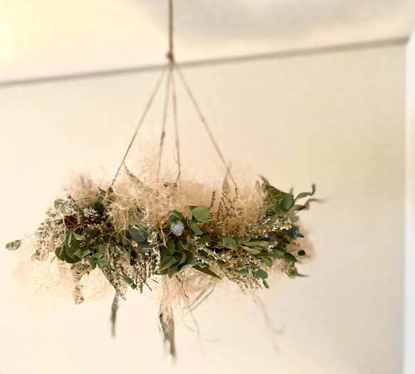 ユーカリとスモークツリーのフライングリース