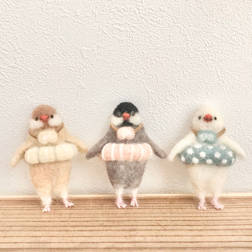 浮き輪をはめた文鳥さん 羊毛フェルト 羊毛フェルト Paruku 通販