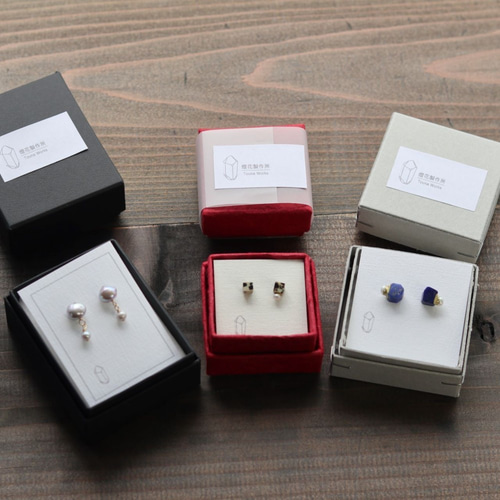 大人気【COS】淡水真珠のスタッドピアス 送料込 FRESHWATER PEARL DROPLET STUD EARRINGS パールドロップレット