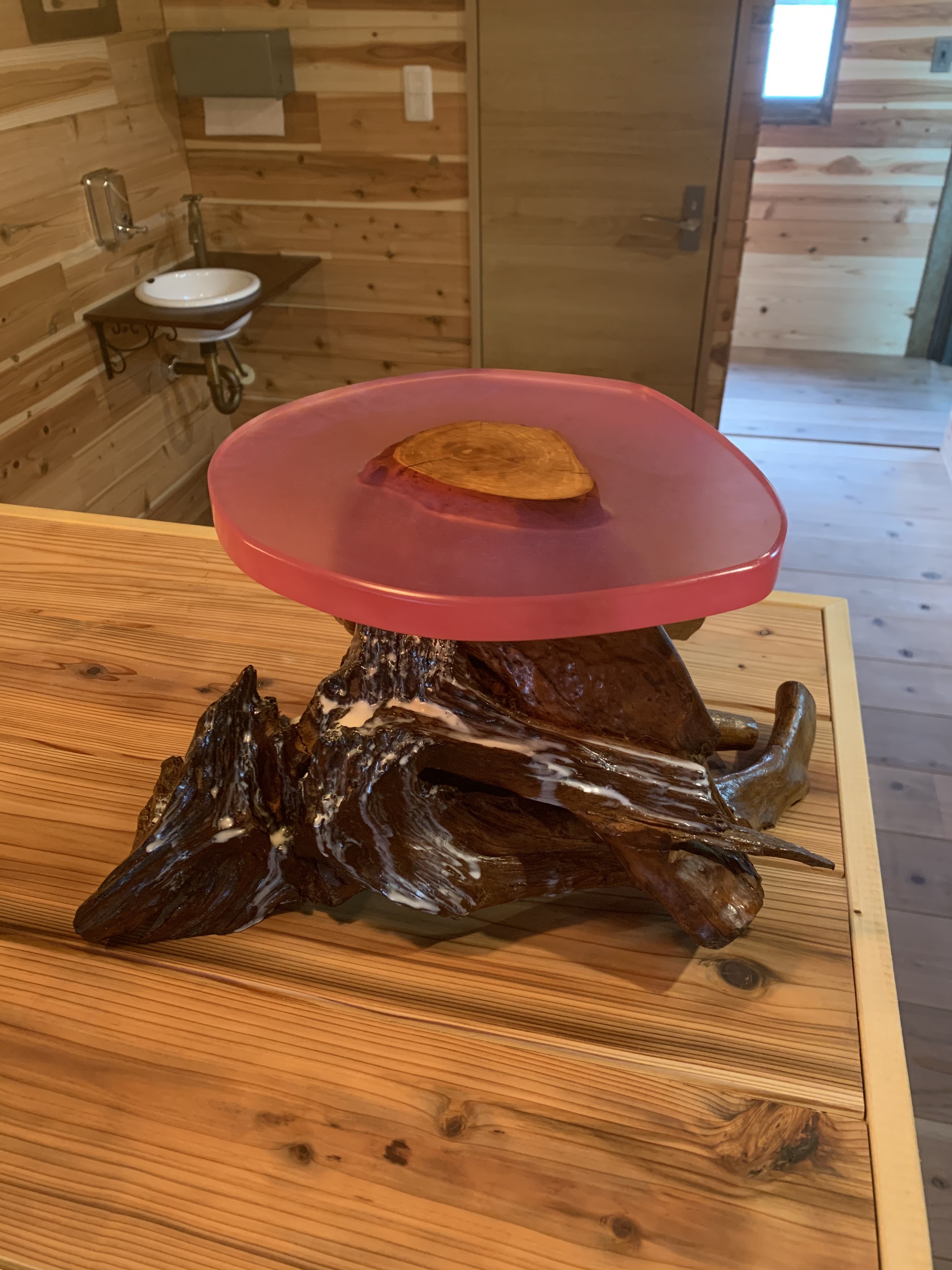 ウッドレジン切り株テーブル 30,000円