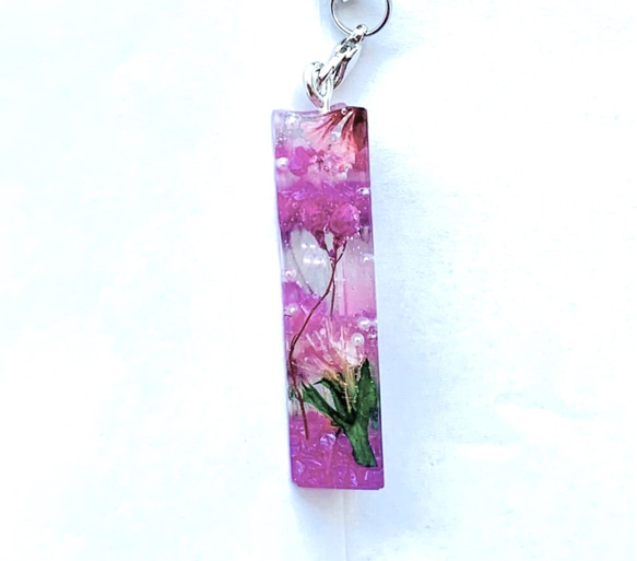 透明粉色花朵鑰匙扣 第1張的照片