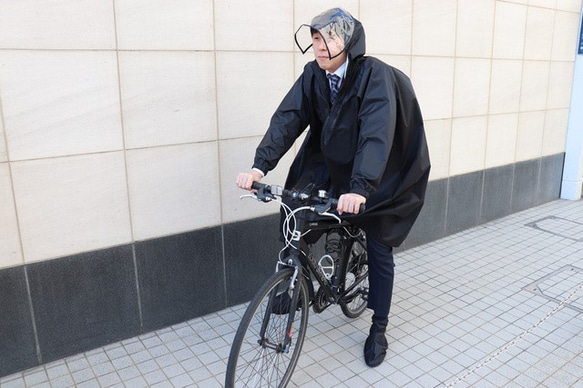 着るシールド！雨の日の自転車移動をより快適にするレインウェア【カッパマン】 4枚目の画像