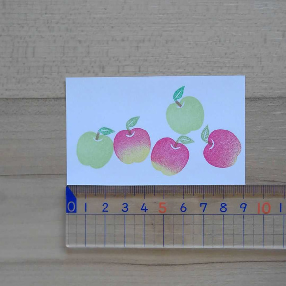 冬の果物　りんごの消しゴムはんこ 2枚目の画像