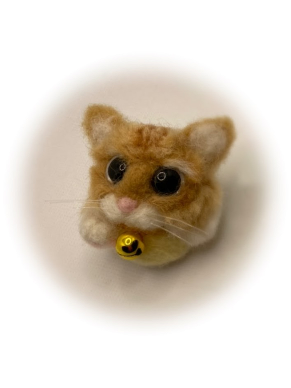 うちのコ　愛猫　羊毛フェルトねこブローチ　メインクーンレッドータビーブローチ　ハンドメイドブローチ　chimaねこ　 3枚目の画像