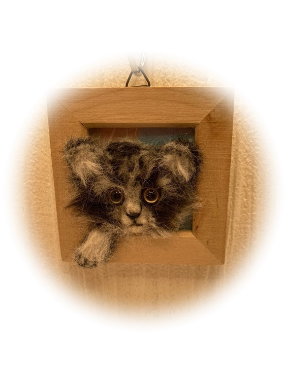 うちのコ　愛猫　羊毛フェルト猫　額の猫ちゃん　ハンドメイドねこ　メインクーンシルバータビーンテリア雑貨猫　chimaねこ 1枚目の画像