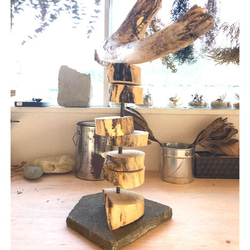 輪切り流木　スタンド　変わったアート 5枚目の画像