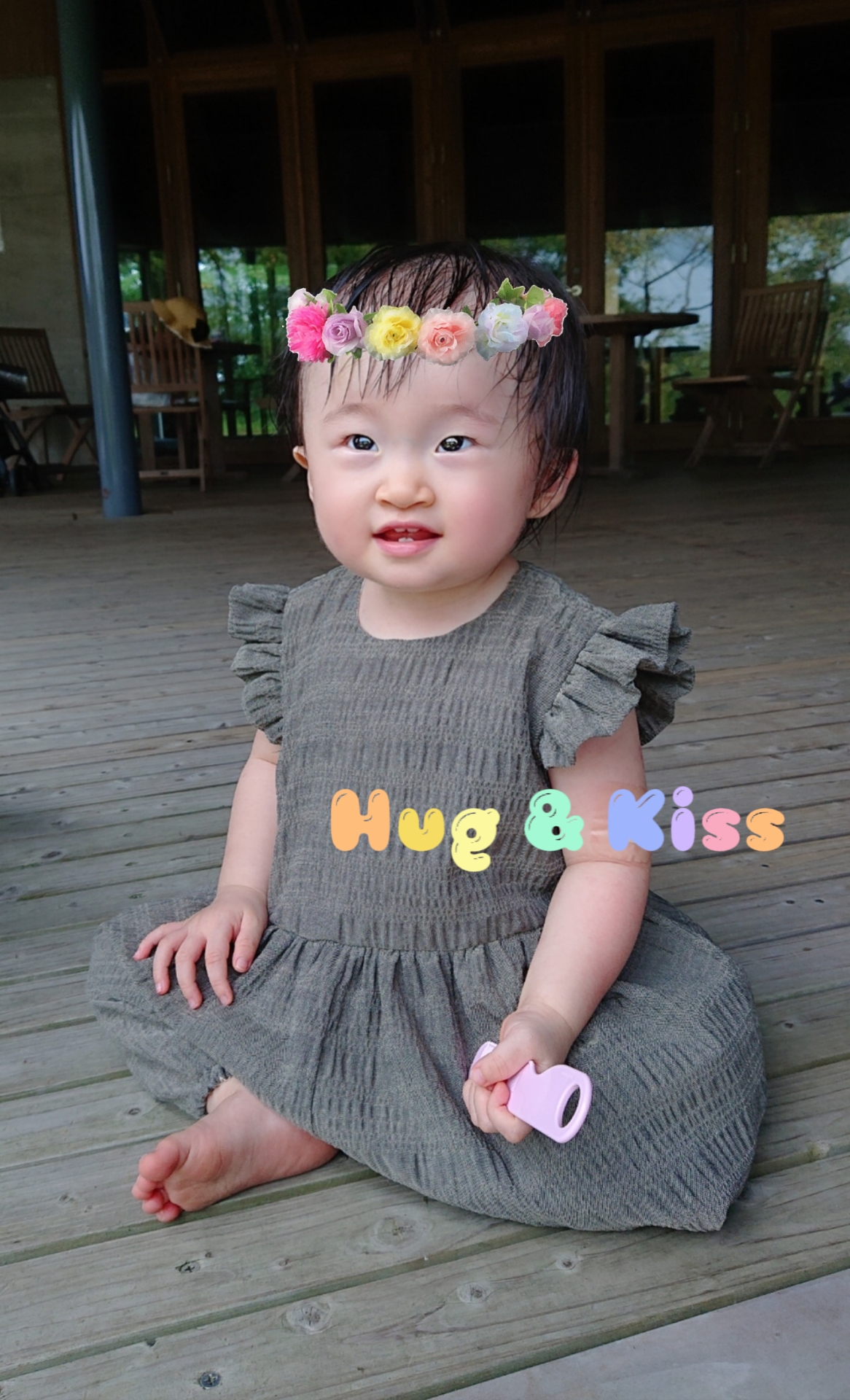 袖フリルロンパース