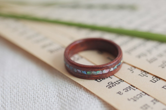 ブービンガ螺鈿 木の指輪(ウッドリング) - 刻印可能 1枚目の画像