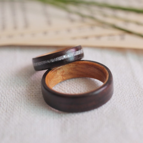 2個1セット] ローズウッド ペアの木の指輪(ウッドリング) - 刻印可能